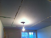 Изоляция швов на потолке